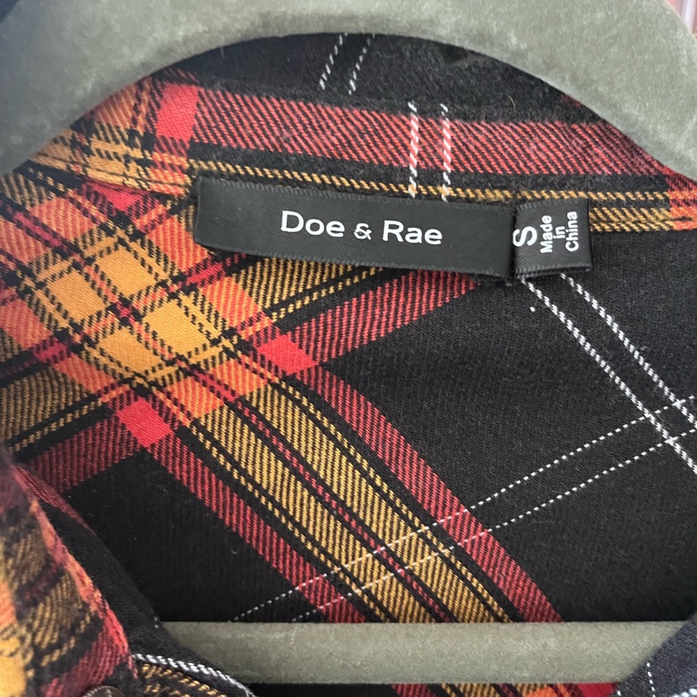Doe & Rae Flannel - Picture 2 of 3